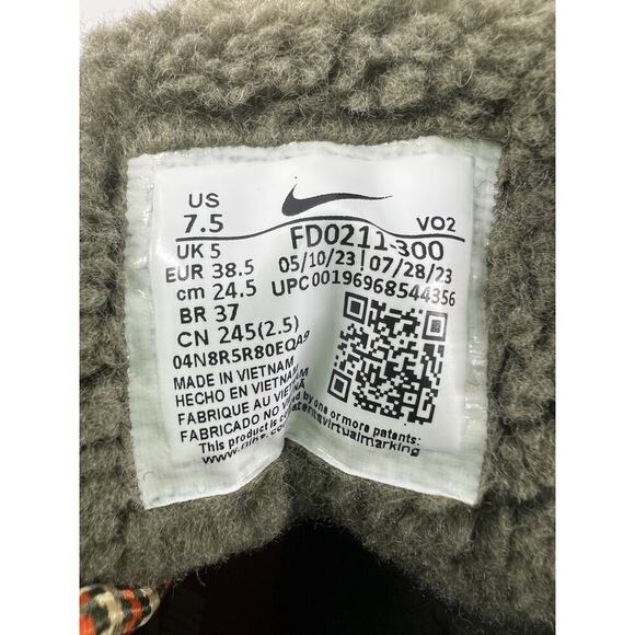 Nike City Classic PRM Boots Womens Size 7.5 Green Tan Cargo Khaki Activewear New - Picture 8 of 9